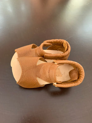 barefoot sandal
